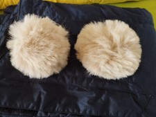 2 POM PON PON BEIGE PANNA 8-10 CM PER CAPPELLI E ALTRO