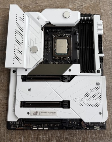 Scheda madre asus rog - madre,