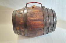 Antica piccola botte in legno