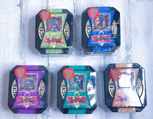 2004 holiday tin - 2004,