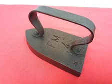 Vecchio ferro da stiro