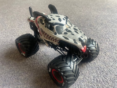 Hot wheels monster mutt - hot,