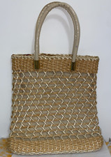 borsa di paglia intrecciata