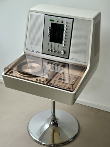 Vtg white rosita commander - white,