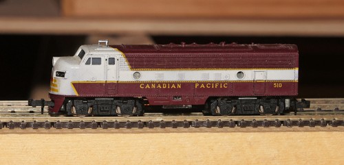 Minitrix emd f7a - minitrix,