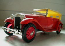 LANCIA Dilambda Torpedo 1929 scala 1/43 RIO rossa - con contenitore danneggiato