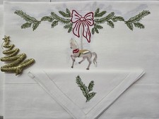 Tovaglia natalizia ricamata in puro lino Bellora 12 posti 175 x 270 cm