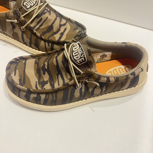 Hey dude wally mossy oak - hey,