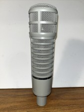Electro-Voice RE20 Microphono