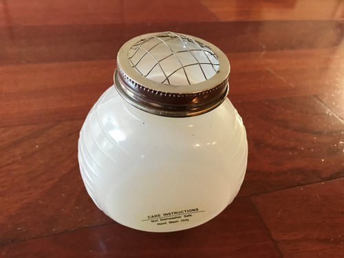 Vaso per fiori con coperchio - , a