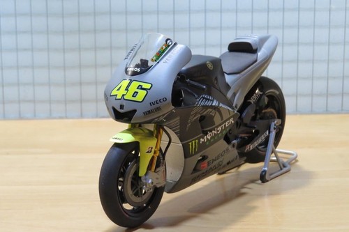 Deagostini valentino rossi - valentino,