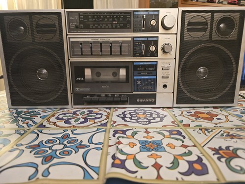Radio boombox sanyo c - sanyo,