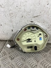 109131 Strumentazione Contachilometri  Piaggio Vespa LX 150 Dal 2005 al 2011 KM 