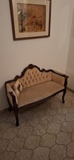 divanetto rococò revival con schienale capitonné