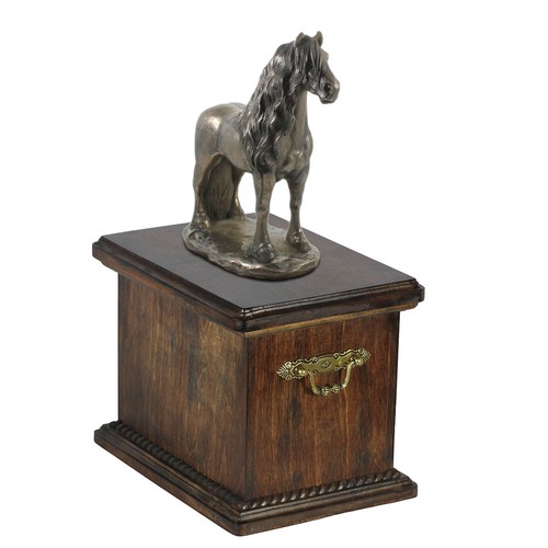Stallone frisone urna legno - in,