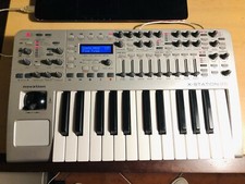 Novation X Station 25 -