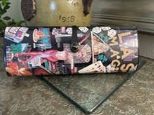 LUTCI BY ANNA SILVEY custodia