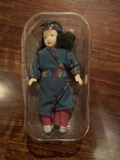 Bambola Di Porcellana Collezione Dal Mondo Fabbri Editori