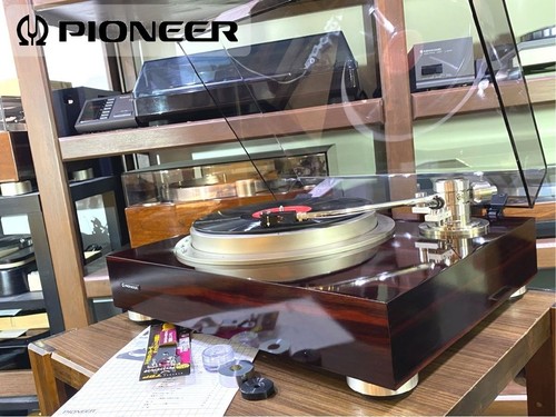 Pioneer turntable - pl-70,