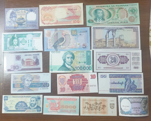 Lotto banconote diverse - 13,