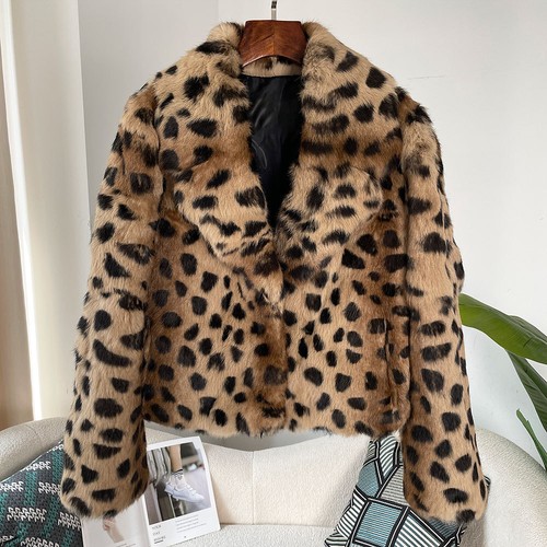 Cappotto corto donna collo
