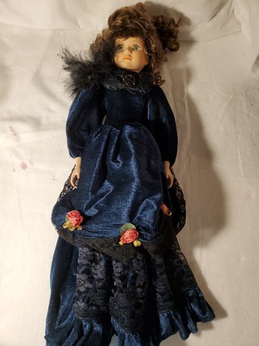 Bambola porcellana vintage - di,