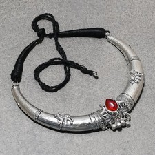 Collana Gioielli Etnici Dori Nero Regolabile a Mano Gemma Granato Rosso SR 70