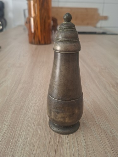 Rare pot chaux bronze - À, en