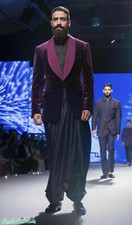 Uomo Rosso Bordeaux Fumare