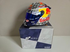 Casco Schuberth 1/2 Red Bull