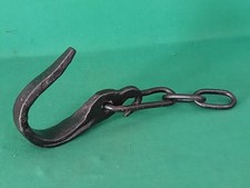 ANTICO GANCIO CON CATENA IN