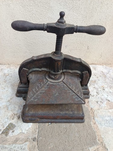 Antica pressa copia - antica,