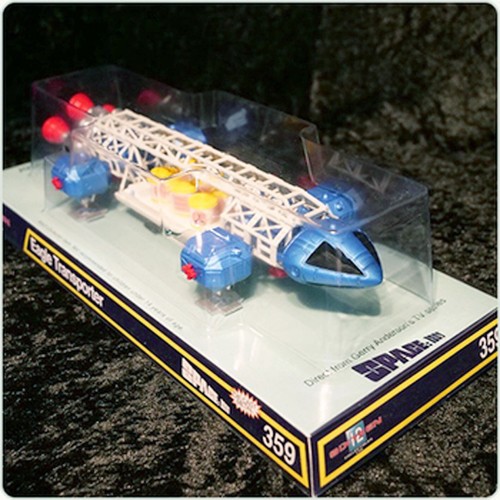 Space 1999 eagle - space,