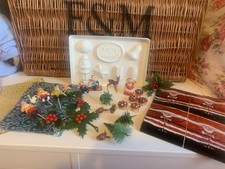 LOTTO VINTAGE DI DECORAZIONI PER TORTE DI NATALE, STAMPO CIOCCOLATO, CERVI, ROSPI ECC