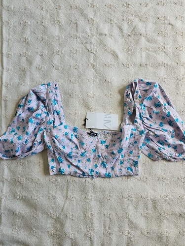 Top donna nuovo con etichette
