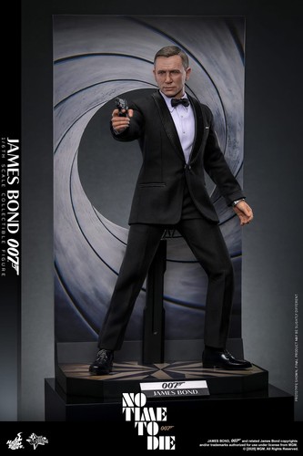 Hot toys time - die, movie