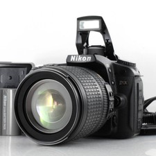 Kit fotocamera Nikon D90 con