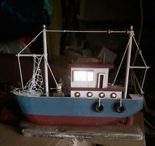 Mezzo Scafo Di Peaschereccio