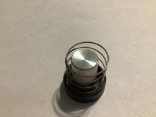 Sansui AU-555a… Pulsante interruttore di alimentazione.