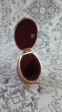 Portagioie con uovo d'oro