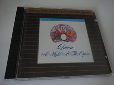 Queen  /  A Night at the Opera