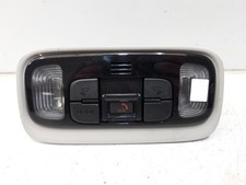 LUCE DI CORTESIA INTERNA PER