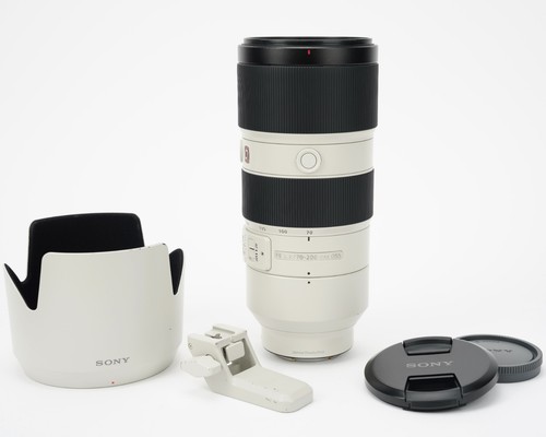 Sony 200 2 8 gm - mm, f/2.8
