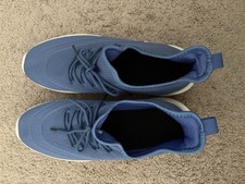 Sneakers uomo taglia 47. Blu medio