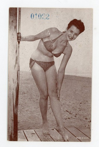 Arcade card persone donna