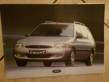 BROCHURE DEPLIANT PROSPECKT FORD ESCORT ITALIANO 1996 52 PAG