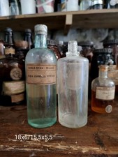 Antiche bottiglie bottigliette