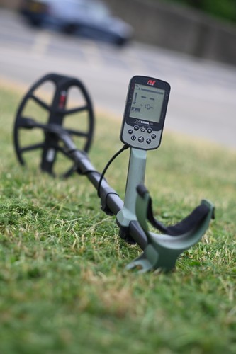 Metal detector minelab - metal,