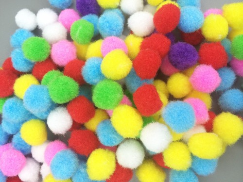 200 pompom accoglienti vari - 200,