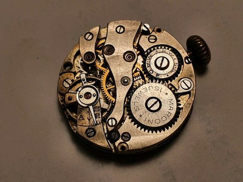 Antico movimento orologio